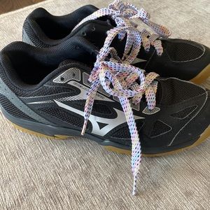 Mizuno Kids Sneakers Black with Multicolor Laces